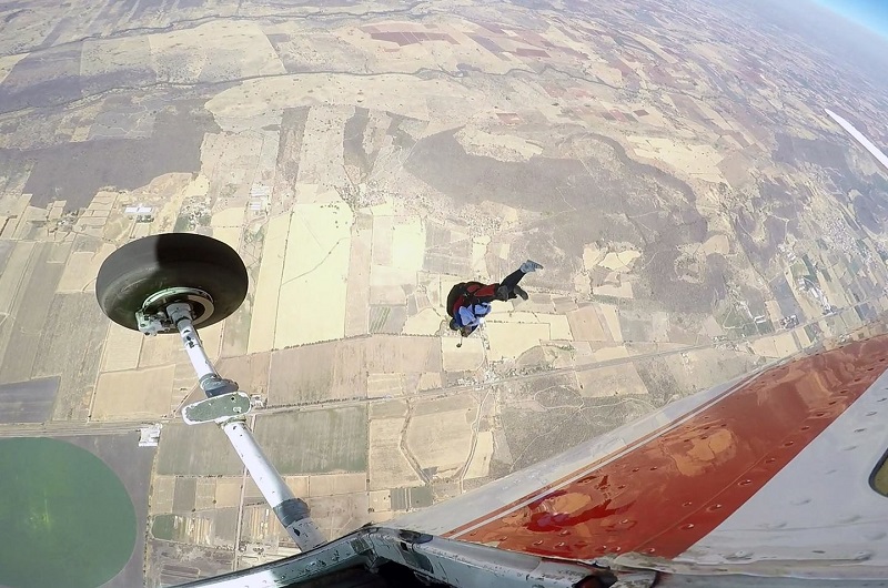 Habibi World Travel Skydive Celaya jump